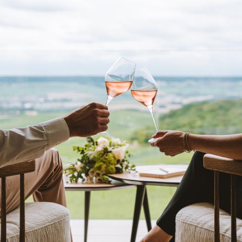 Romantic set up on the terrace (3)