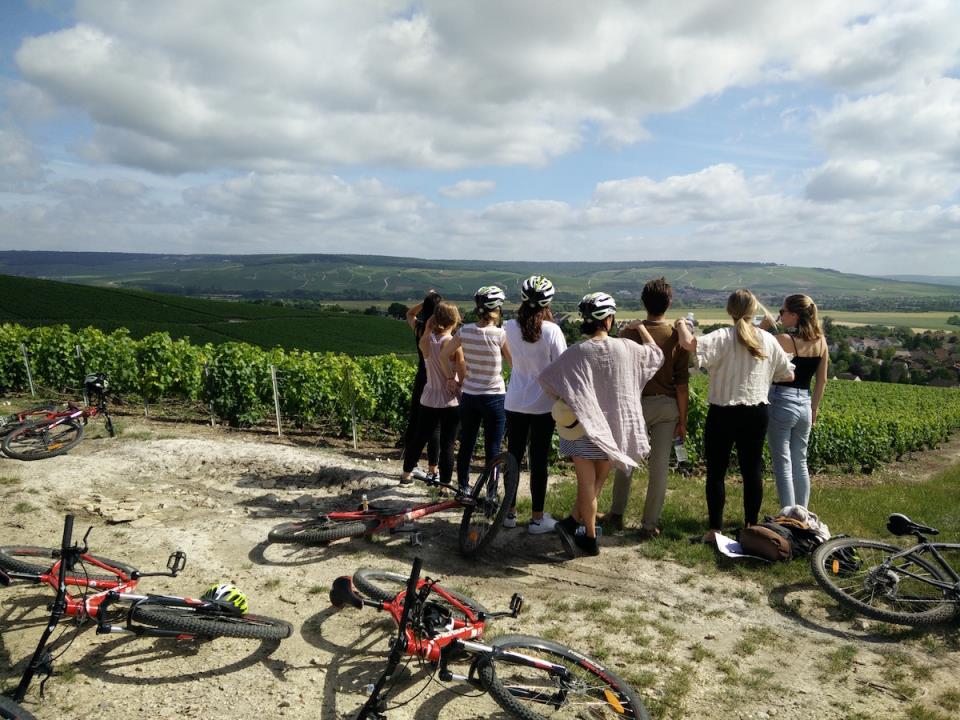 Sacré Wine Tour - Trois-Puits