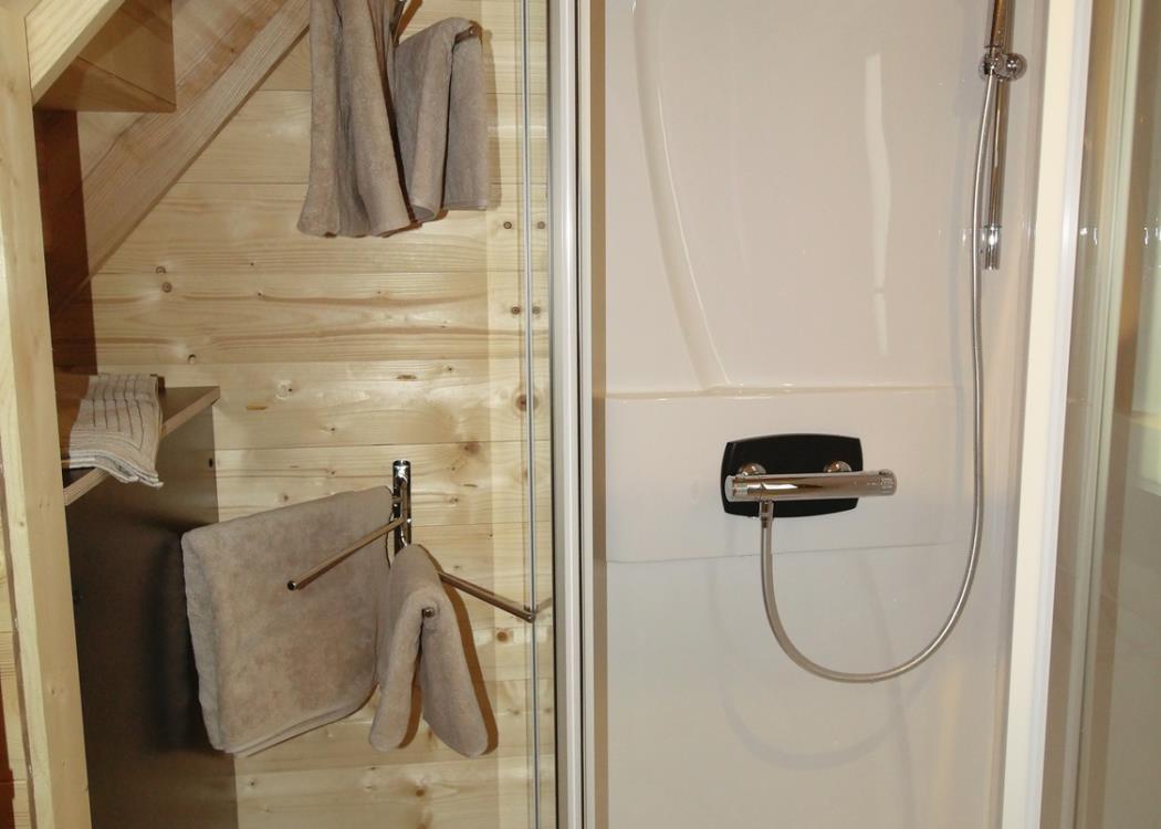 Tipis de l'Auberge de St Fergeux Salle de bain 1