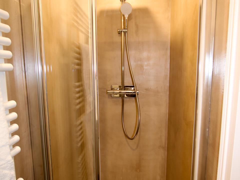 Salle-de-bain-2--1-sur-1--2
