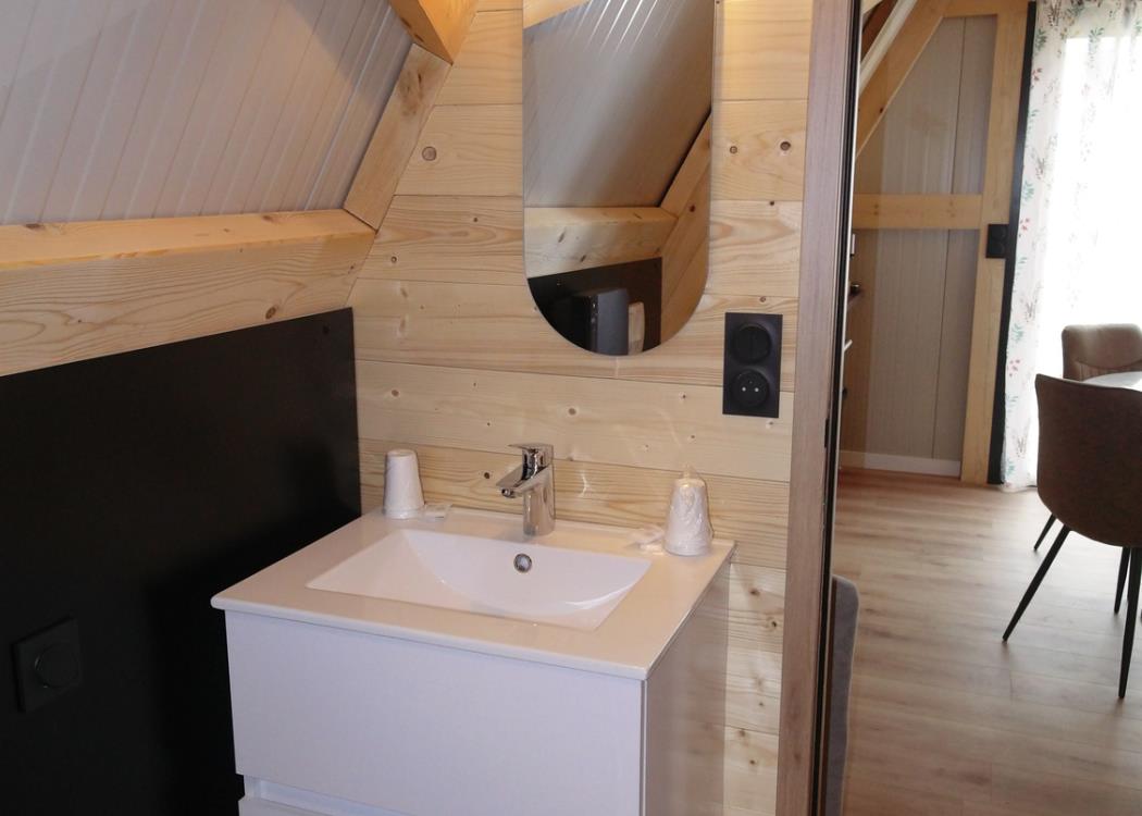 Tipis de l'Auberge de St Fergeux Salle de bain 2