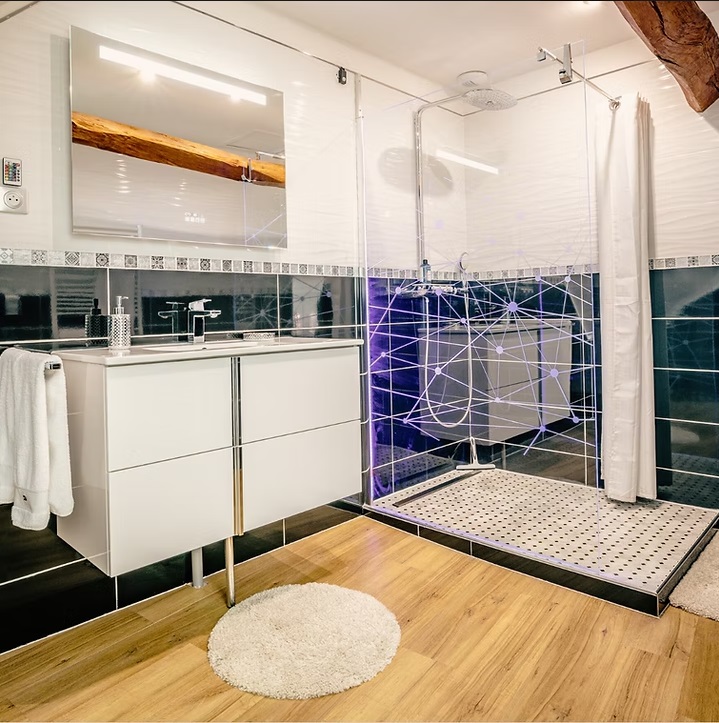 Suite Edouard Chez Louis le Tonnelier Le Mesnil-sur-Oger - sdb chb2