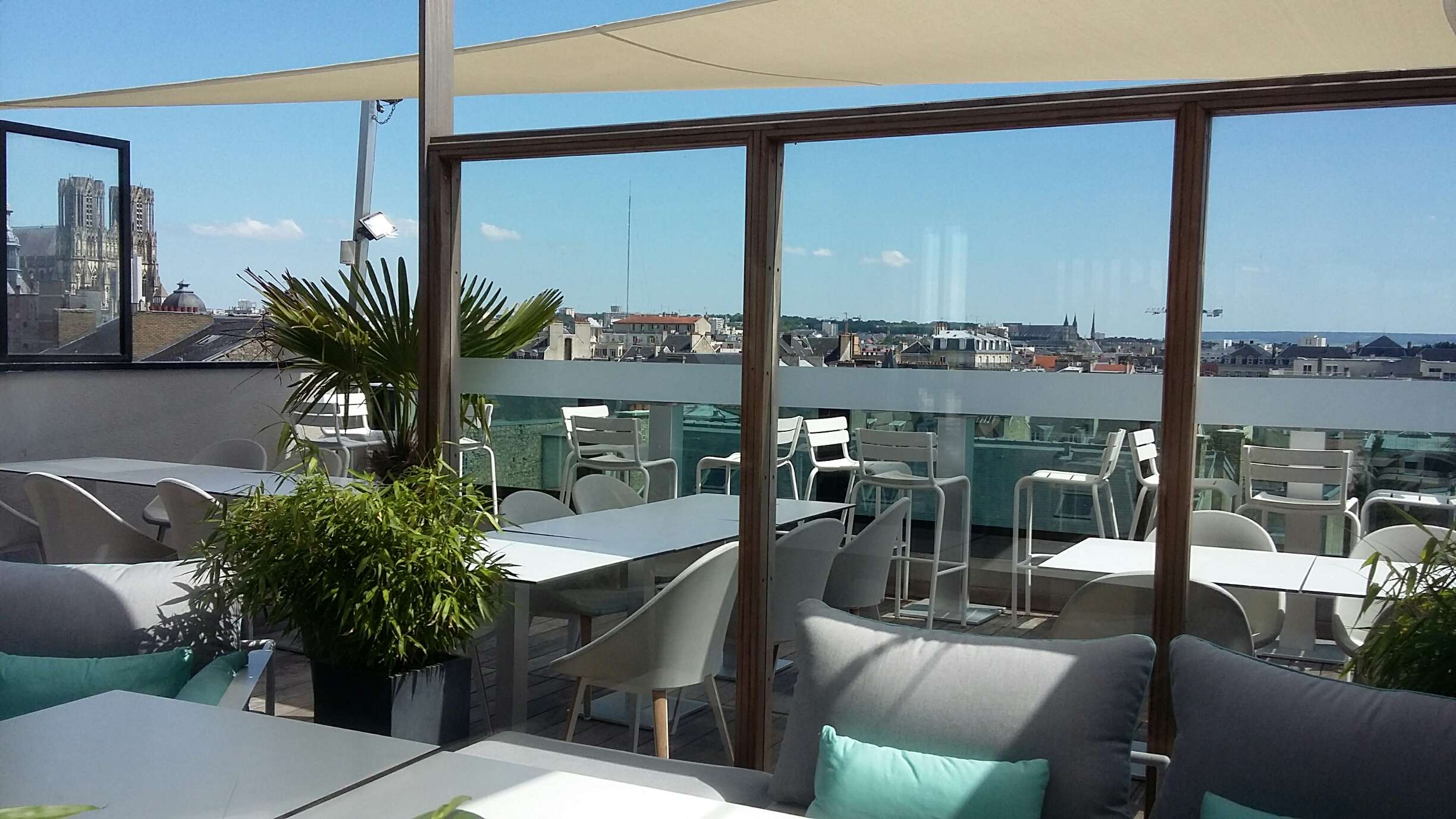 TERRASSE-NX-FAUTEUILS-1 (1) (1)