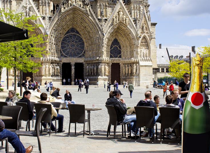Terrasse cathédrale(c) Carmen Moya Office de Tourisme du Grand Reims