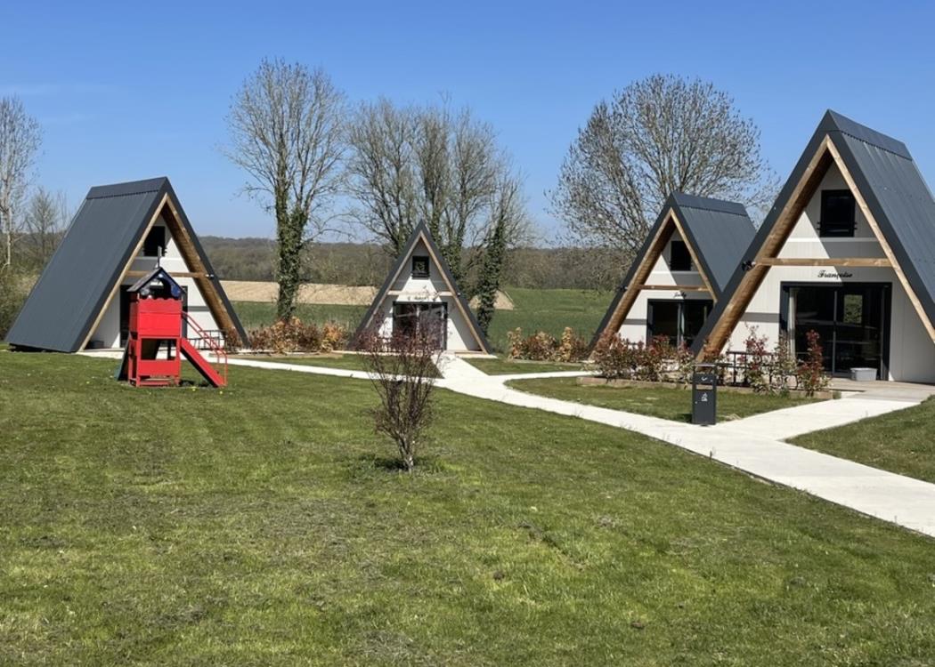 Tipis de l'Auberge de St Fergeux Vue d'ensemble des 4