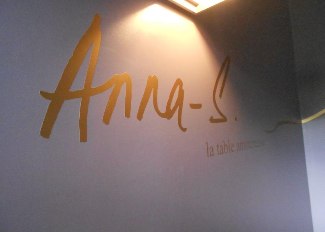 Anna S, La Table Amoureuse
