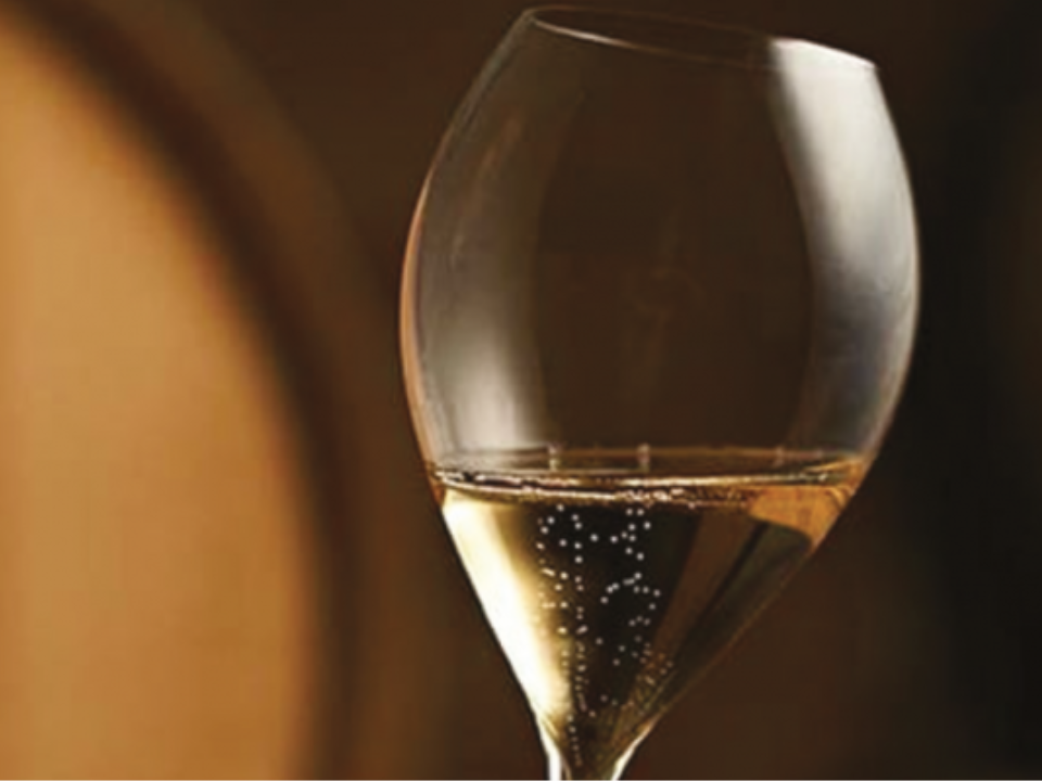 apprenez--sabrage-champagne-cuillier-3344d