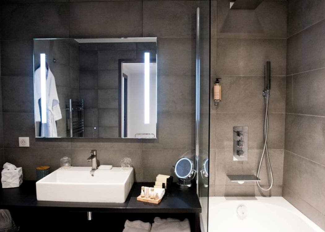 aux-armes-de-champagne-l-epine-salle-de-bain