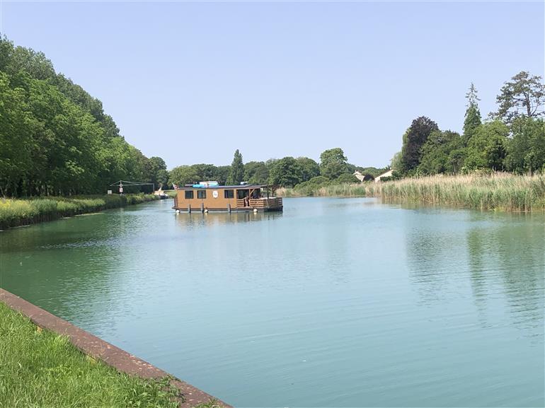 bateau sur la marne