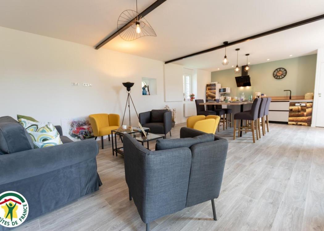 La Maison de Flo - CHAINTRIX BIERGES