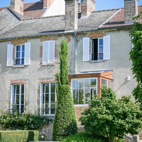 chambres-d-hotes-champagne-guy-charbaut-mareuil-sur-ay @ Studio Gaillot