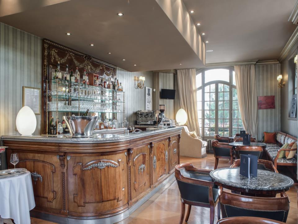 chateau-de-rilly-3376-bar-ChateauxetHotelsCollection---Copie-3