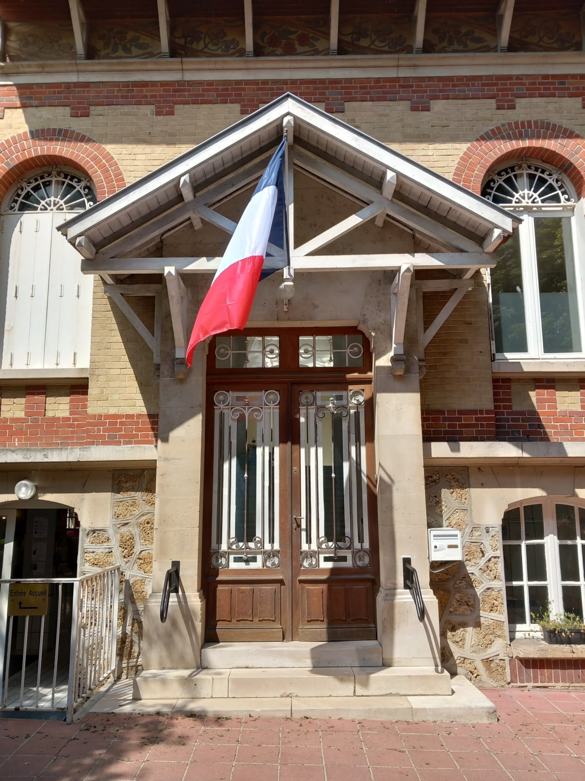 entree-musee-villa-piquart-parcours-de-guerre-epernay - Musée Villa Piquart - Epernay