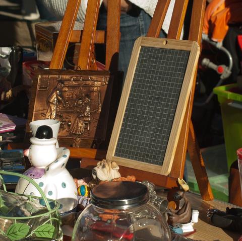 flea-market-g36a7a4e0b_1280