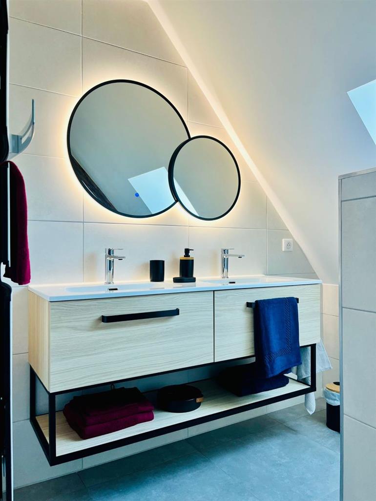 gite-art-dit-vin-salle-de-bain-2