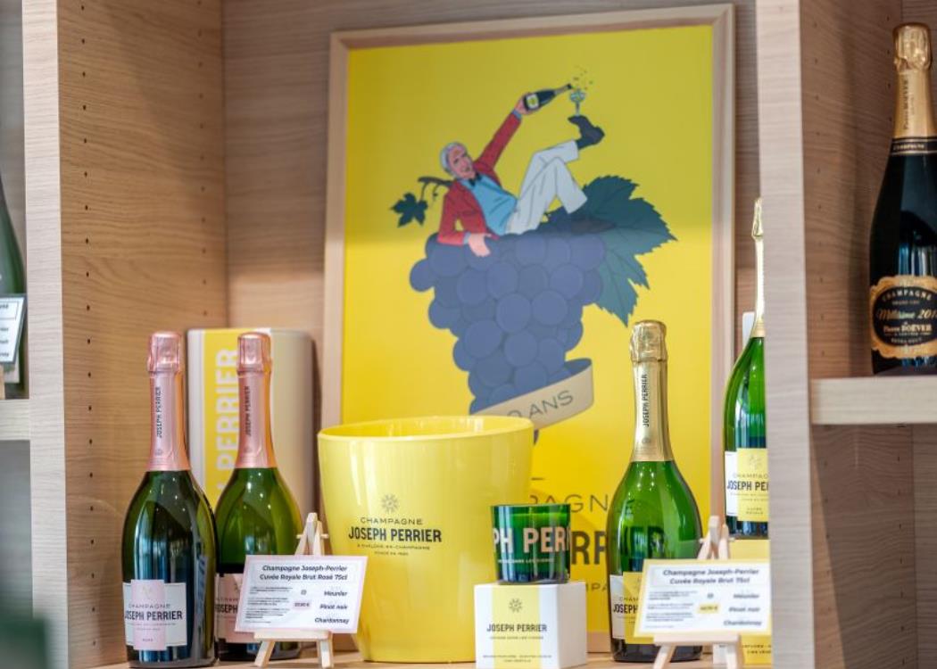 hotel-akena-chalons-boutique-accueil hotel-akena-chalons-boutique-accueil