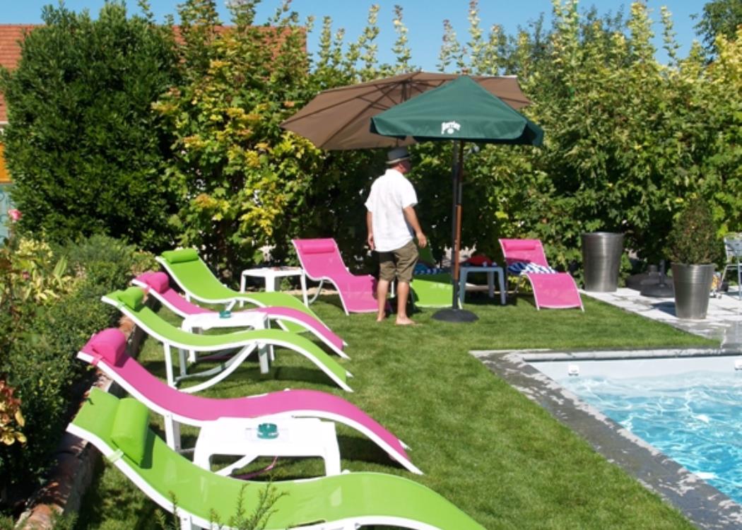 hotel-auberge-des-moissons-matougues-piscine