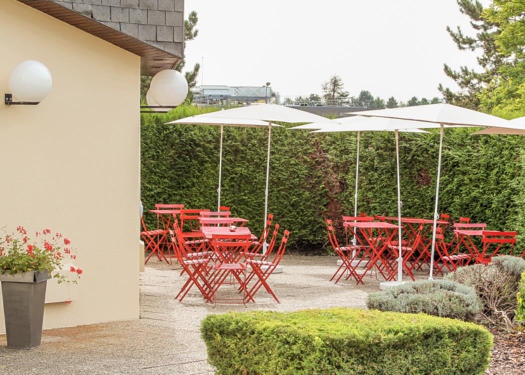 hotel-ibis-chalons-en-champagne-terrasse