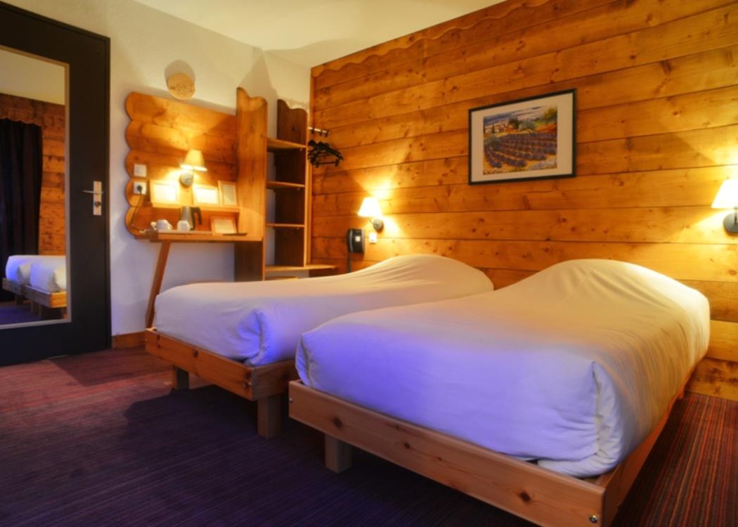 hotel-montreal-chalons-en-champagne-chambre