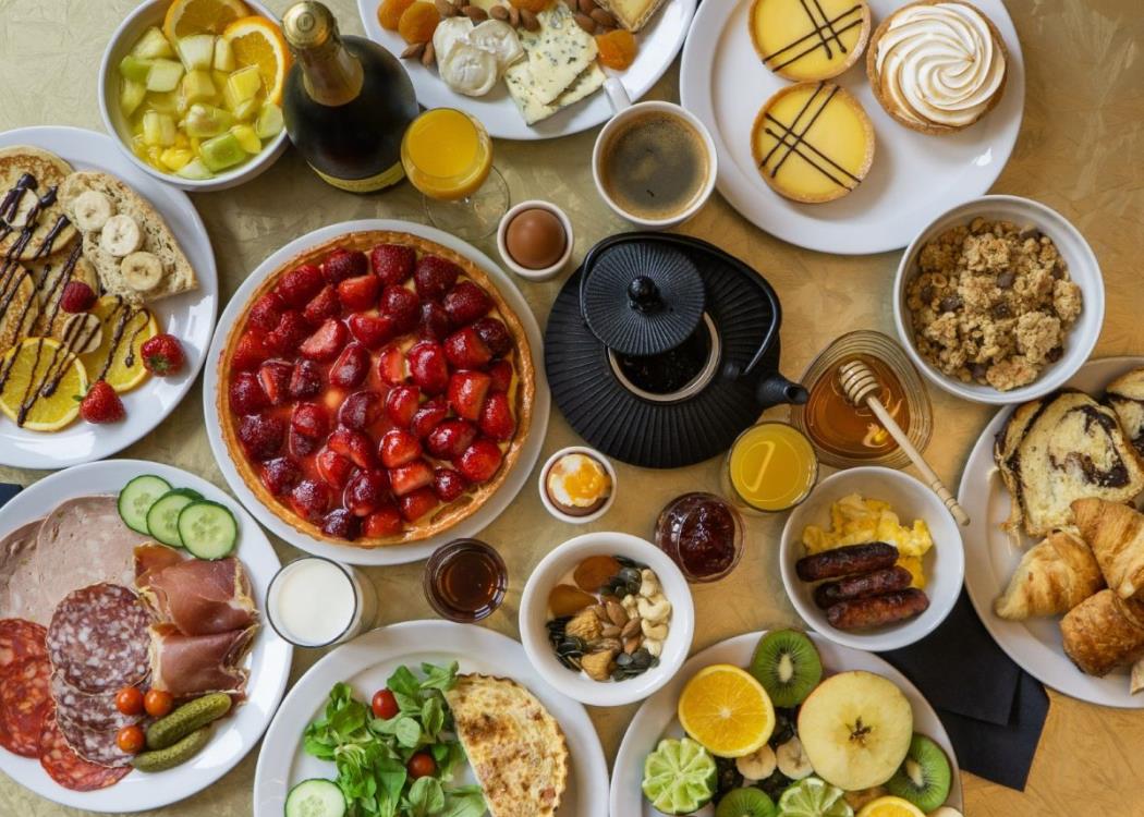 hotel-spa-le-renard-chalons-petit-dejeuner