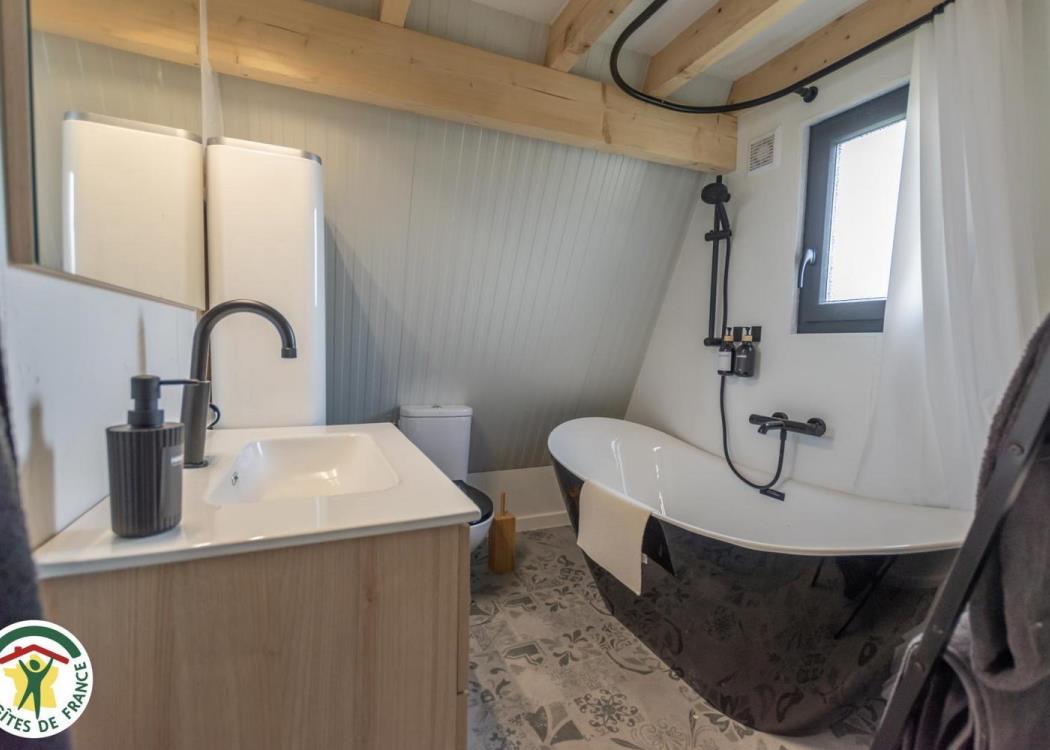 Lady Tipi 1 - Saint Utin Lady Tipi 1 - Saint Utin