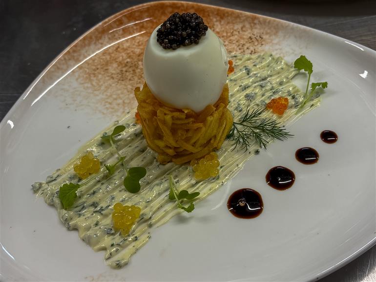 oeuf mollet et sa trilogie de caviars