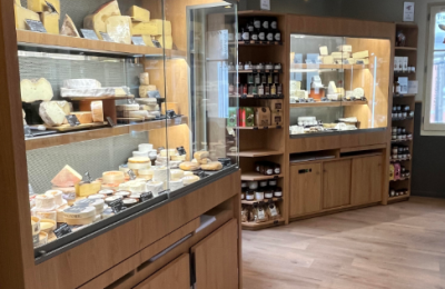 espace boutique de vente de fromages au détail 