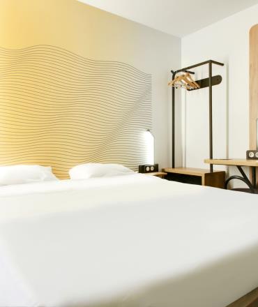 reims_chambre_double_-_1_grand_lit_3_0
