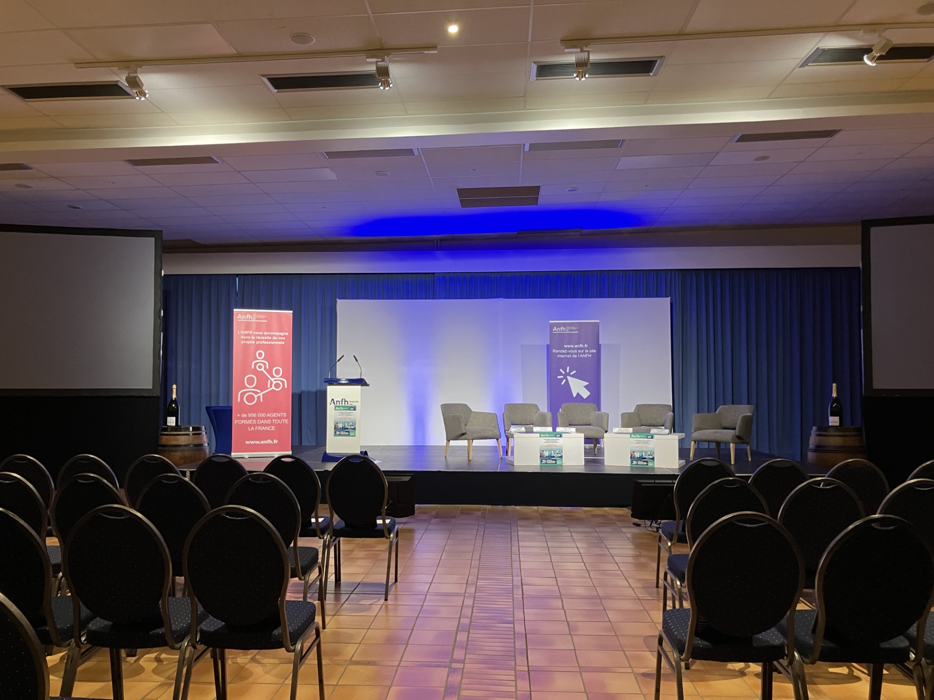 Caveau Castelnau - salle de conférence - Caveau Castelnau