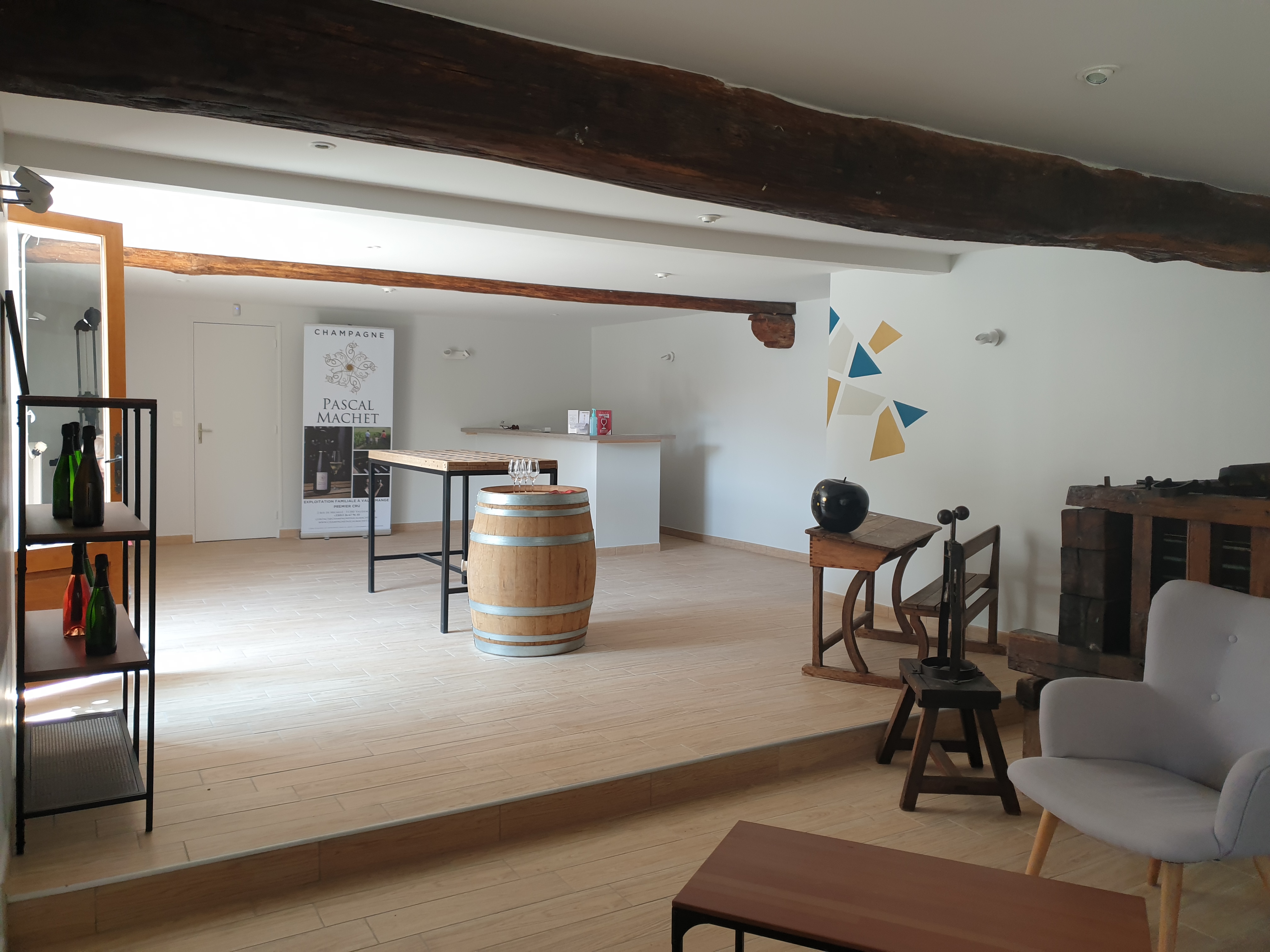 Vignobles en Scène : Atelier dégorgement au Champagne Pascal Machet